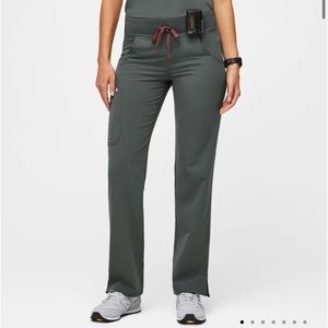 Figs kade cargo bonsai NWT